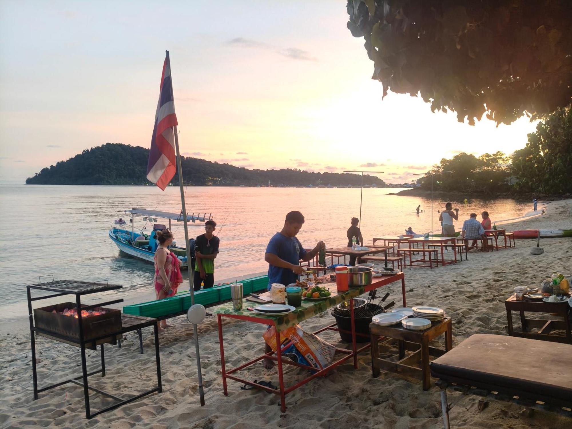 Yuyu Golden Beach Koh Chang Exterior foto